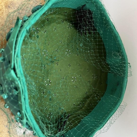 Vintage Hunter Women's Green Pillbox Hats Size W9xH2 w/ Button Studded and Lace - Picture 11 of 13